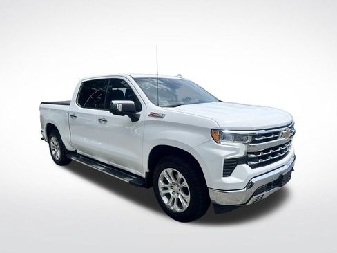Used 2022 Chevrolet Silverado 1500 LTZ AWD/4WD image 9