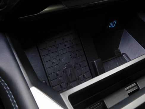 Used 2025 Ford F250 Platinum image 38