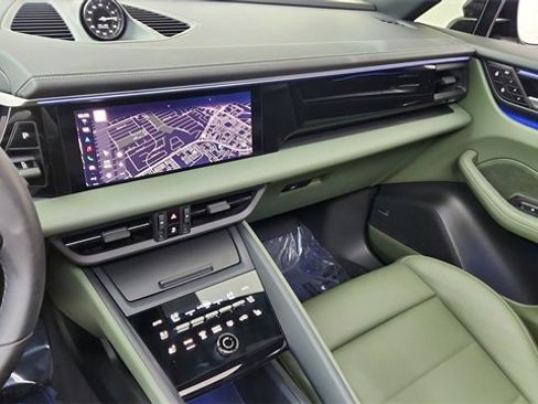 Used 2025 Porsche Macan 4S Electric image 43