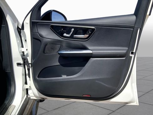 Used 2025 Mercedes-Benz GLC 43 AMG 4MATIC image 25