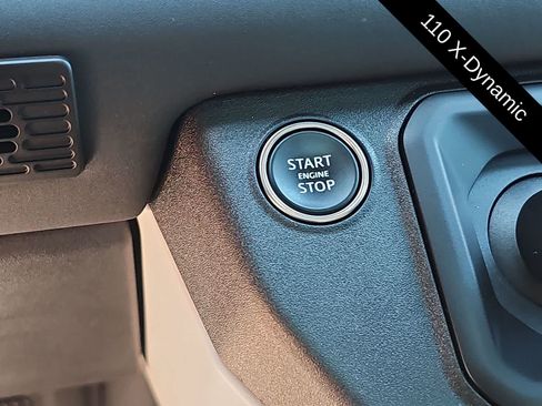 Used 2025 Land Rover Defender 110 X-Dynamic SE AWD/4WD image 24
