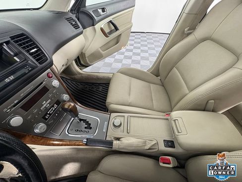 Used 2007 Subaru Outback 2.5XT Limited w/ Popular Equipment Group 1D AWD/4WD image 27