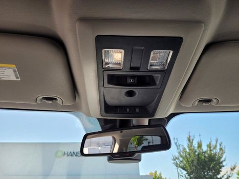 Used 2015 RAM 1500 Laramie w/ Convenience Group AWD/4WD image 32