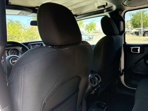 Used 2020 Jeep Wrangler Unlimited Sport AWD/4WD image 15