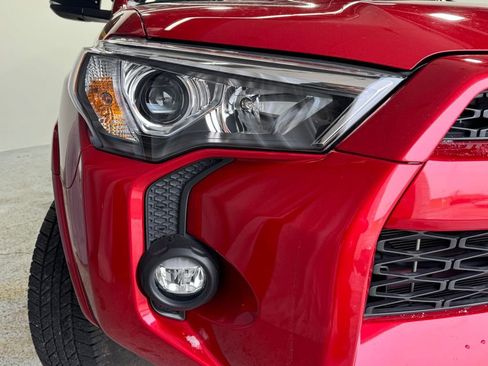 Certified 2023 Toyota 4Runner 40th Anniversary SE image 3