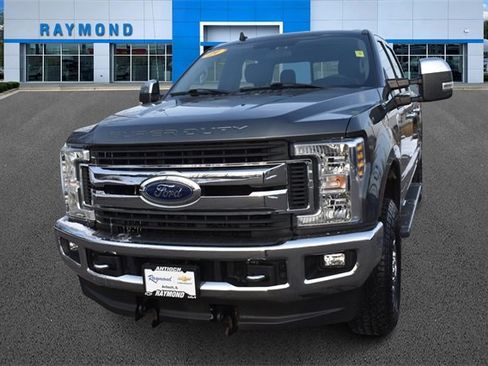 Used 2019 Ford F250 XLT w/ XLT Premium Package image 7