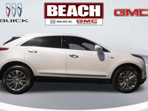 Used 2018 Cadillac XT5 Luxury w/ Driver Awareness Package image 2