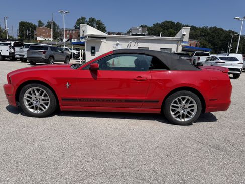 Used 2014 Ford Mustang Premium w/ Electronics Package RWD image 4