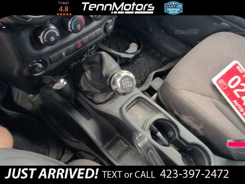 Used 2015 Jeep Wrangler Sport w/ Quick Order Package 23S AWD/4WD image 19