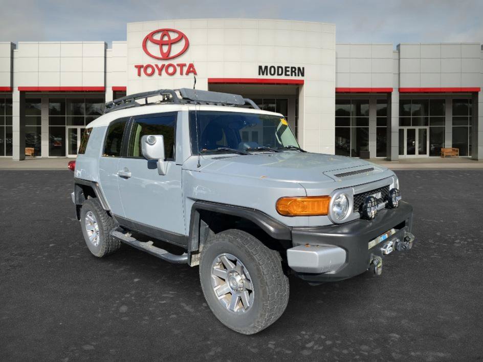 Used 2014 Toyota FJ Cruiser 4WD w/ Upgrade Package image 4