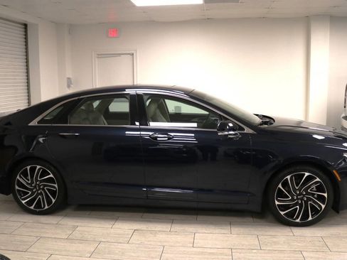 Used 2020 Lincoln MKZ Reserve w/ Elements Package image 10
