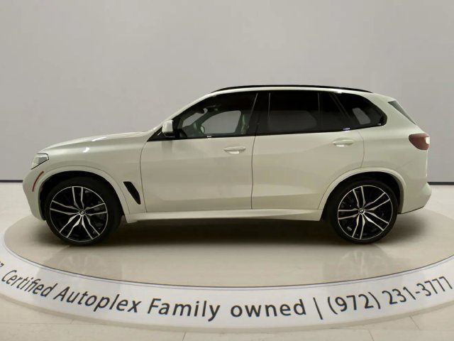 Used 2020 BMW X5 sDrive40i w/ M Sport Package RWD image 2