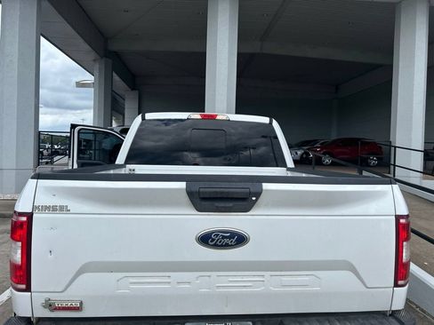 Used 2019 Ford F150 XLT w/ Equipment Group 302A Luxury AWD/4WD image 3