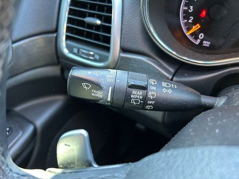 Used 2017 Jeep Grand Cherokee Altitude image 21