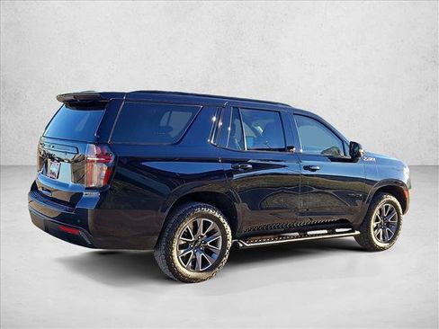 Used 2023 Chevrolet Tahoe Z71 w/ Luxury Package AWD/4WD image 5