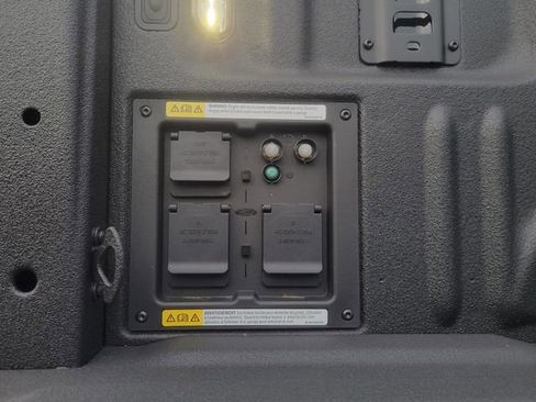 New 2025 Ford F150 Platinum w/ Equipment Group 702A High image 22