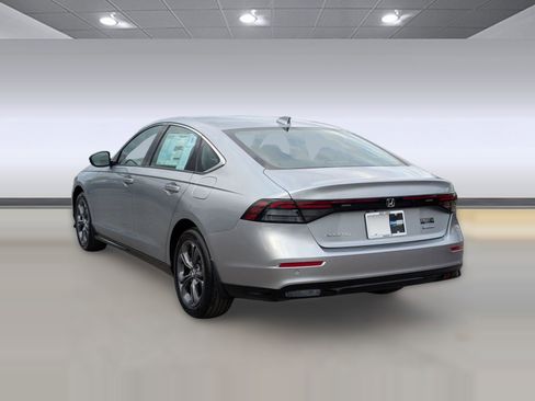 New 2025 Honda Accord EX-L image 3