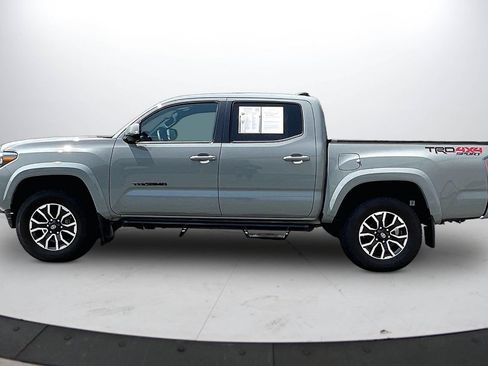 Used 2023 Toyota Tacoma TRD Sport AWD/4WD image 5