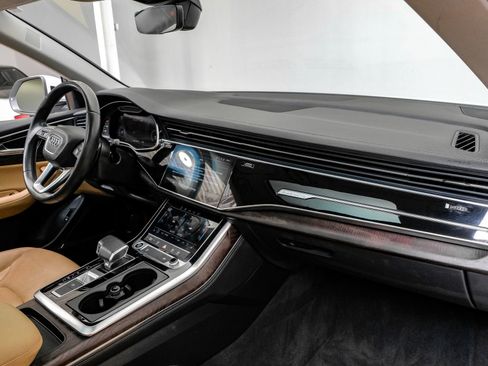 Used 2023 Audi Q8 Premium Plus w/ Premium Plus Package AWD/4WD image 17