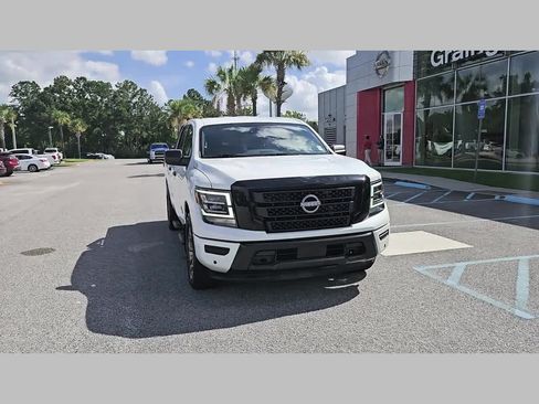 Used 2024 Nissan Titan SV w/ SV Bronze Edition Package RWD image 21