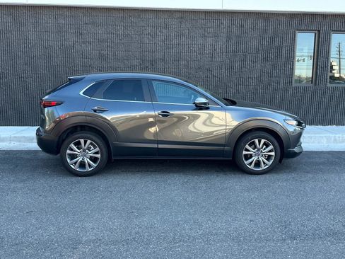 Certified 2022 MAZDA CX-30 AWD 2.5 S w/ Select Package image 2