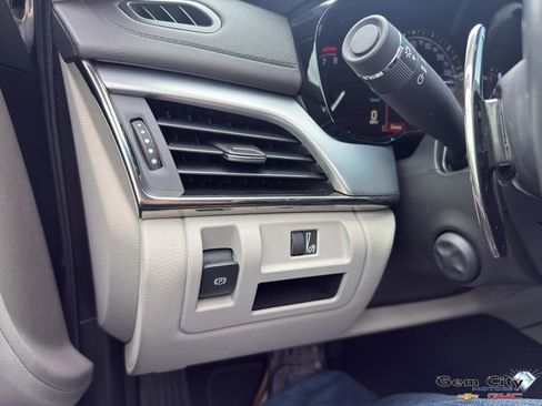 Used 2018 Cadillac CTS Luxury RWD image 29