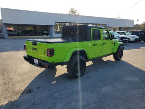 Used 2021 Jeep Gladiator Willys image 2