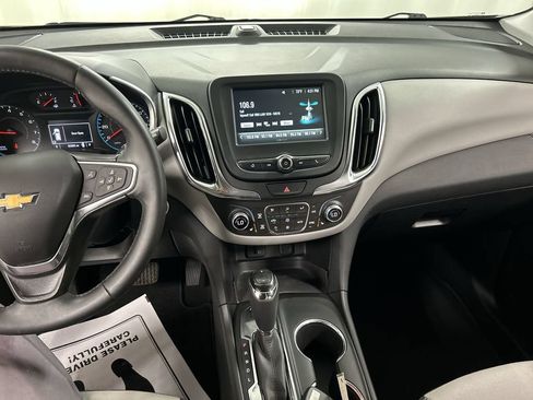 Used 2018 Chevrolet Equinox LT AWD/4WD image 18