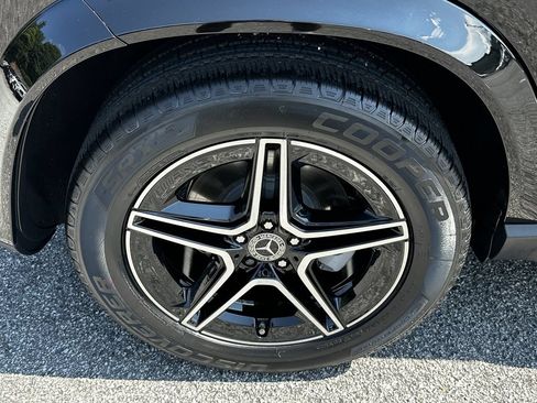 Certified 2025 Mercedes-Benz GLE 350 4MATIC w/ AMG Line Exterior image 20