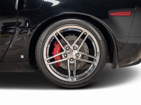 Used 2007 Chevrolet Corvette Z06 w/ Preferred Equipment Group image 14