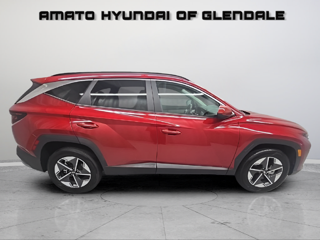 Certified 2025 Hyundai Tucson SEL AWD/4WD image 6