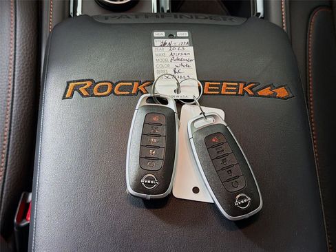 Used 2025 Nissan Pathfinder Rock Creek image 33
