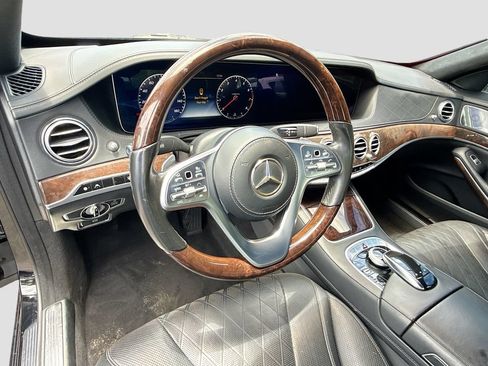 Used 2020 Mercedes-Benz S 560 4MATIC Sedan w/ Premium Package image 12
