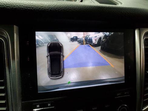 Used 2018 Porsche Macan image 32