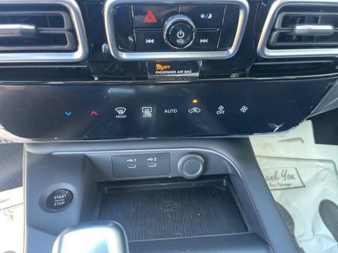New 2026 Nissan Sentra SR w/ Floor Mat Package FWD image 17