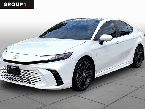 Used 2025 Toyota Camry XSE w/ Premium Plus Package FWD image 1