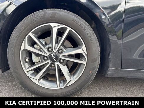 Certified 2023 Kia Forte LXS FWD image 9