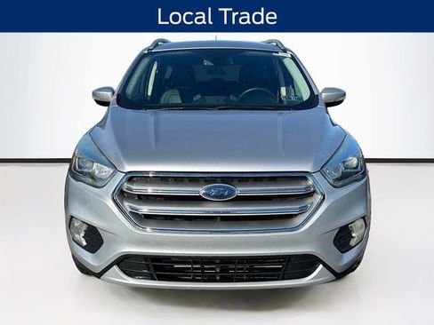 Used 2017 Ford Escape Titanium image 2