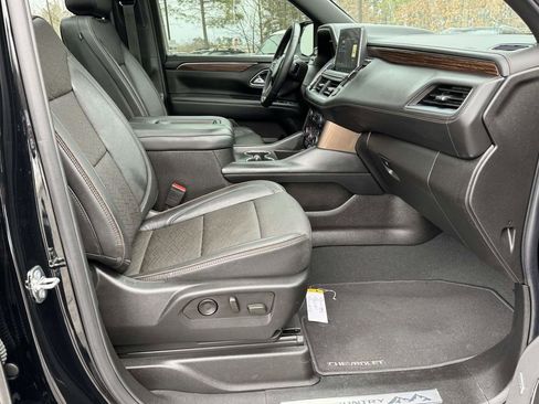 Used 2024 Chevrolet Tahoe High Country AWD/4WD image 15