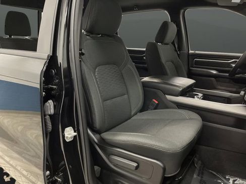 Used 2025 RAM 1500 Big Horn image 32