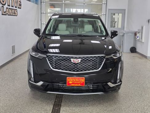 Used 2024 Cadillac XT6 Premium Luxury AWD/4WD image 2