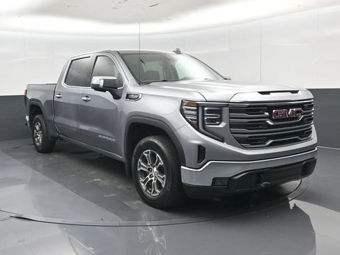 Used 2024 GMC Sierra 1500 SLT RWD image 1