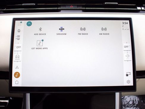 Used 2025 Land Rover Range Rover SE image 31