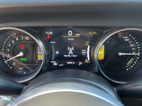 Used 2022 Jeep Wrangler Unlimited Sahara w/ Cold Weather Group AWD/4WD image 11