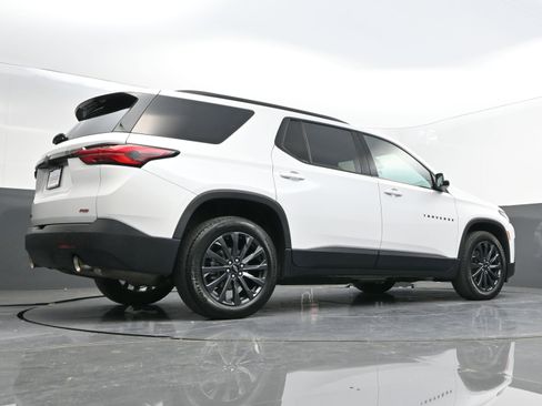 Certified 2023 Chevrolet Traverse RS image 38