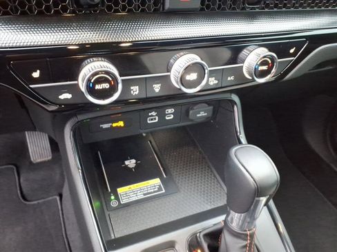 Used 2025 Honda CR-V Sport Touring image 33