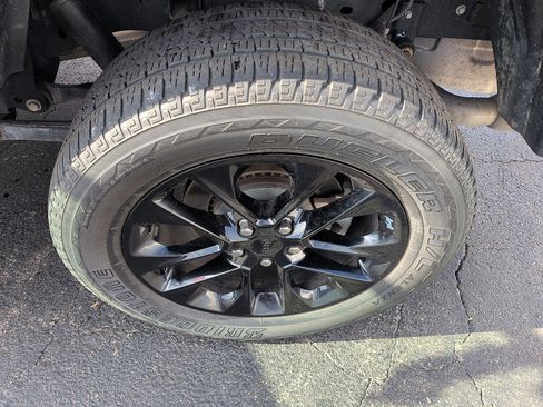 Used 2022 Jeep Gladiator Overland image 10