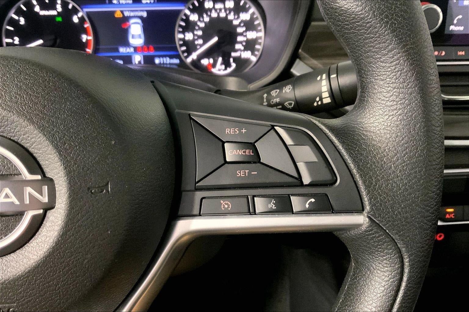 Used 2025 Nissan Altima 2.5 SV FWD image 19