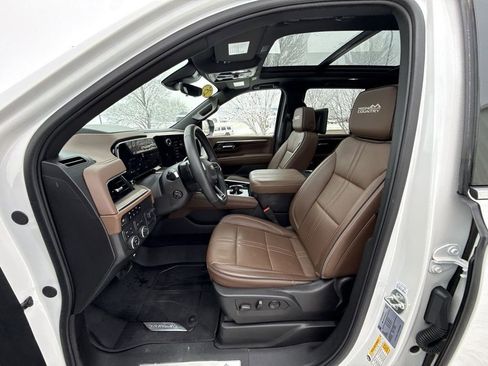 Certified 2025 Chevrolet Tahoe High Country image 14