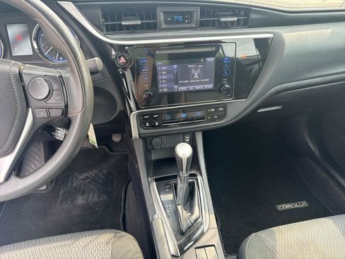 Used 2019 Toyota Corolla LE FWD image 10